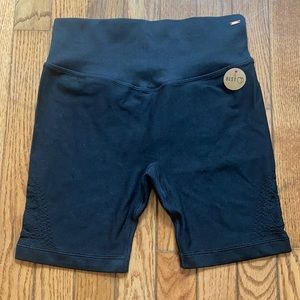 NWT PINK VICTORIA’S SECRET SPANDEX BIKE SHORTS